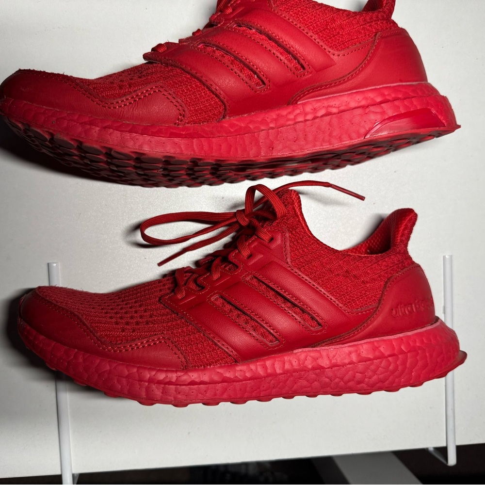 Adidas ULTRABOOST DNA S&L Lush Red